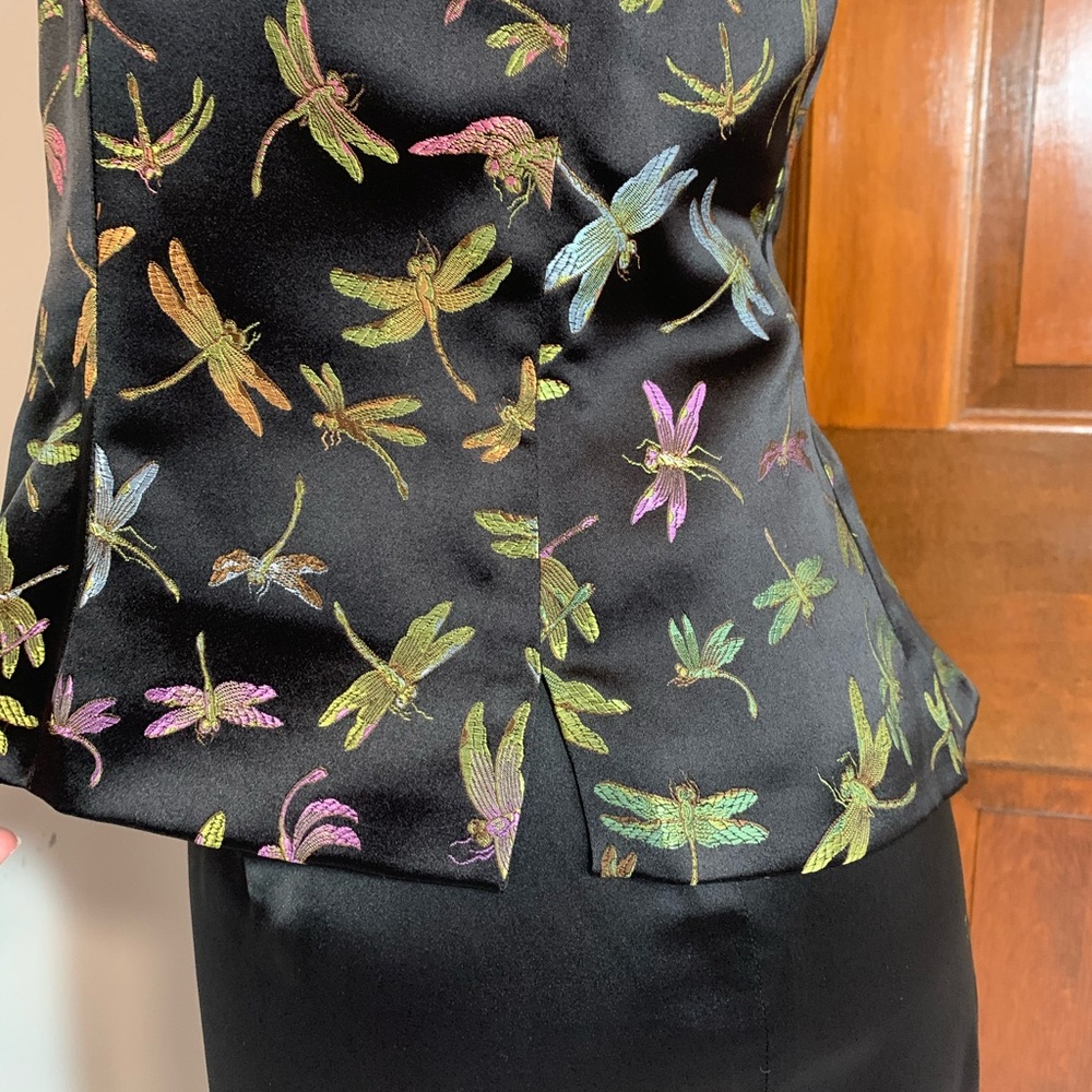 Iridescent Silk Sleeveless Dragonfly Blouse - Picture 7 of 11